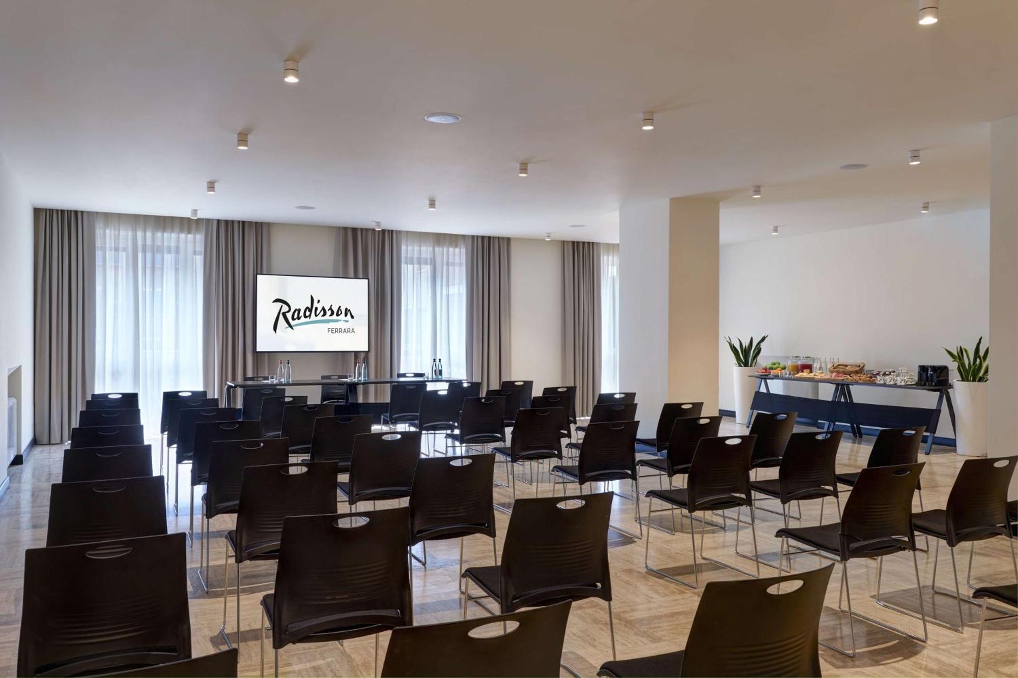 Radisson Hotel Ferrara Dış mekan fotoğraf