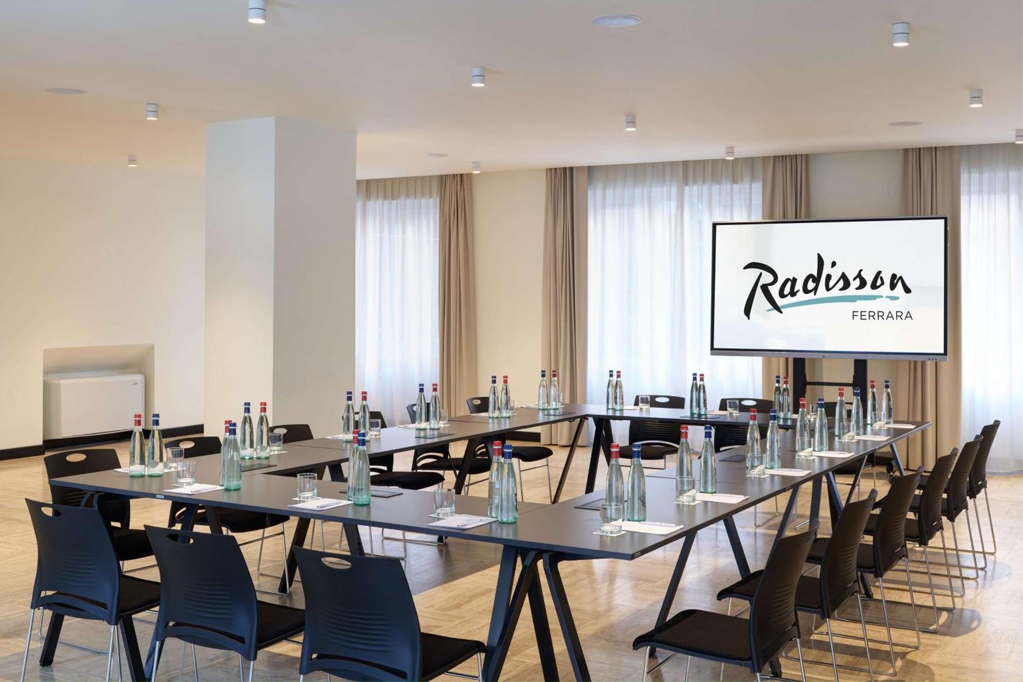 Radisson Hotel Ferrara Dış mekan fotoğraf
